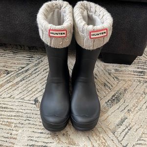 Size 9 Genuine Matte Black Hunter Boots with socks